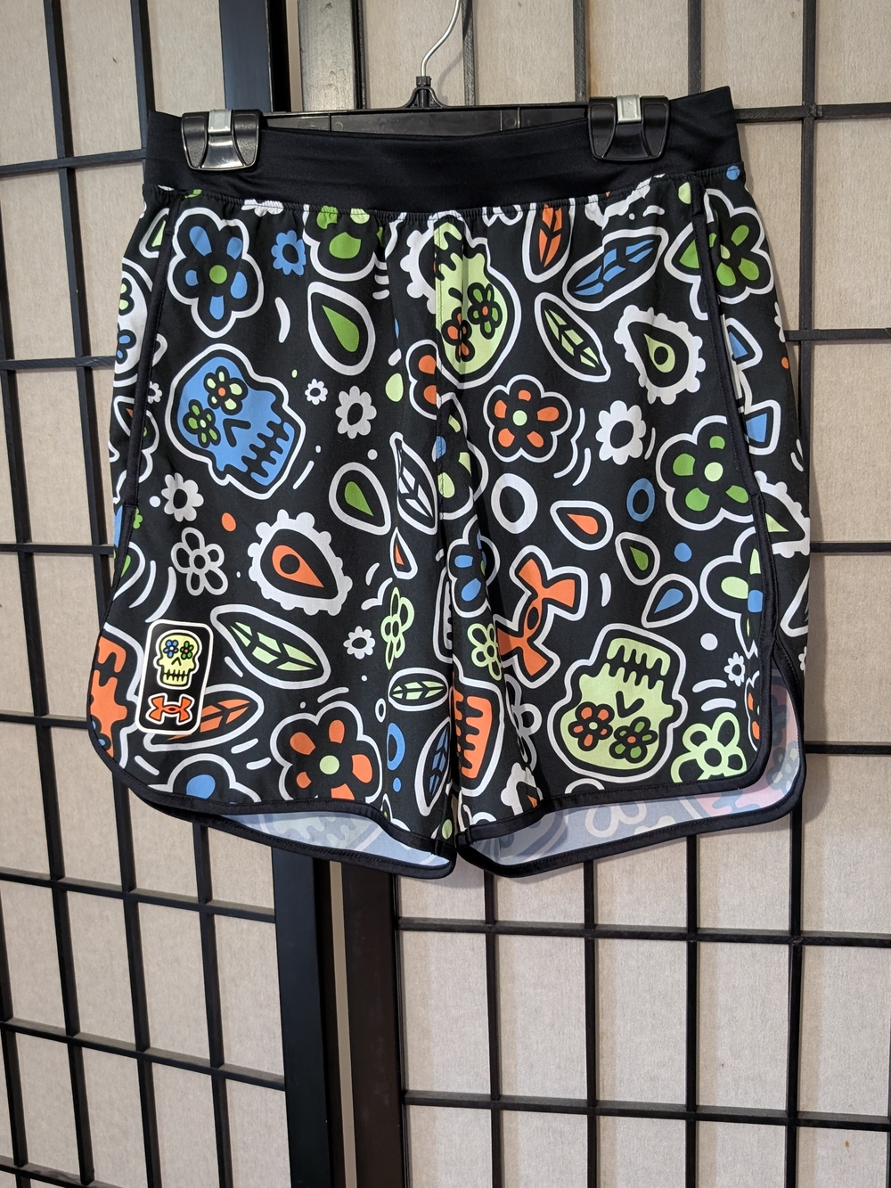 Under Armour Day of the Dead (Día de Muertos) HIIT Woven Shorts size S